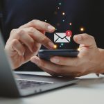 Transférer automatiquement les messages texte vers un autre téléphone [Guide].